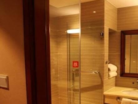 ibis Chongqing Ranjiaba ibis Chongqing Ranjiaba