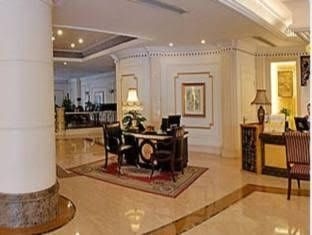 Universal House Hotel0