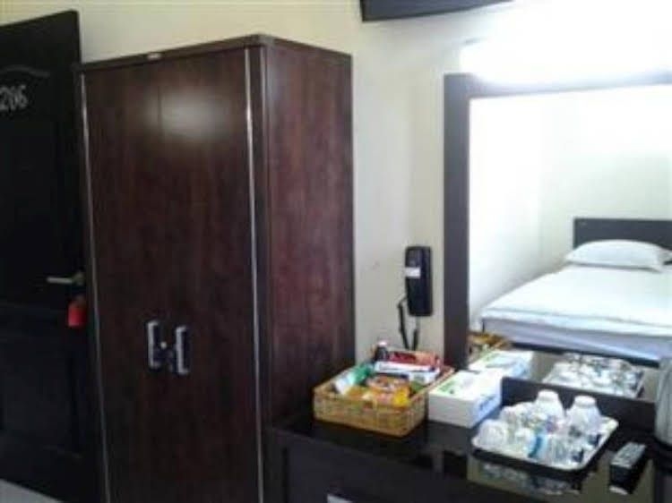 Hotel Kemuning1
