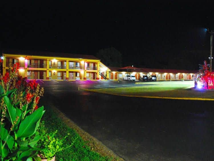Duffys Motel - Calhoun Duffys Motel - Calhoun