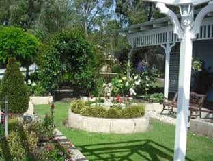 Newberry Manor