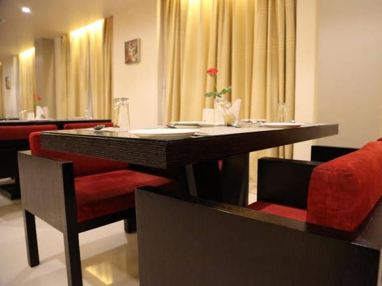 Sara Regency2