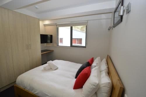 Warrina 12 - Three-Bedroom Apartment
