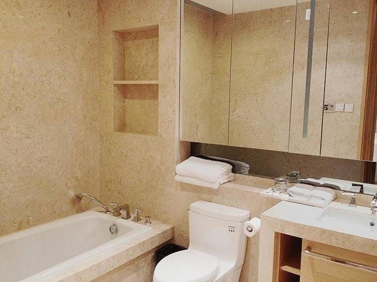 eStay Residence Poly World Trade Center2