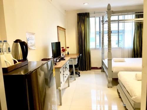 Studio Apartment