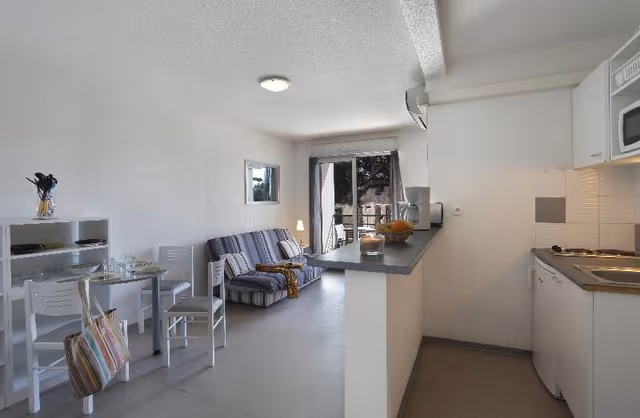 APARTMENT CAPACITY 4 ONE BEDROOM