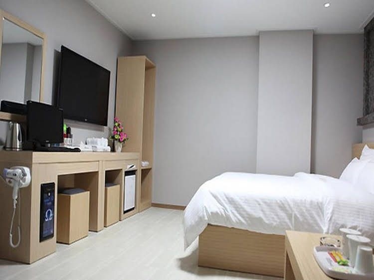 Suwon Hotel Como1