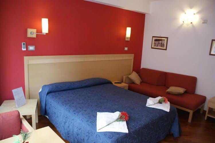 Catania Crossing B&B - Rooms & Comforts Catania Crossing B&B - Rooms & Comforts