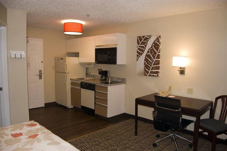 Hawthorn Suites by Wyndham Denver Tech Center2