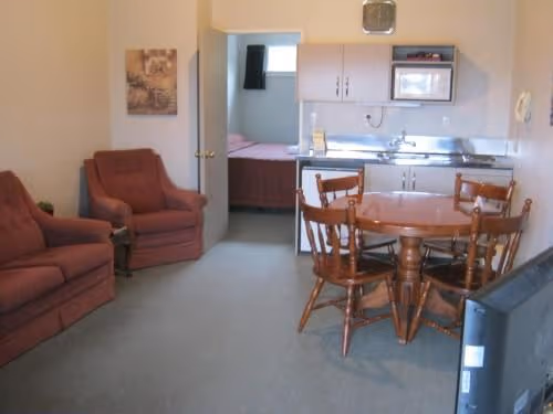 Superior One-Bedroom Apartment