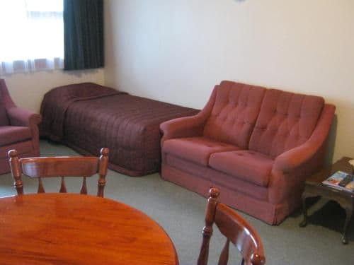 Superior One-Bedroom Apartment