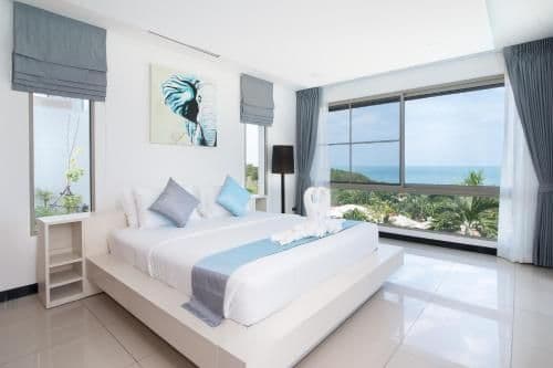 Three-Bedroom Villa with Sea View and Private Pool