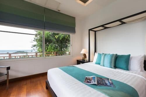Three-Bedroom Villa with Sea View and Private Pool