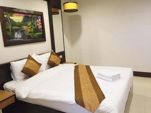 Standard Queen Room - Upper Floor