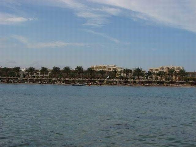 Brayka Bay Reef Resort0