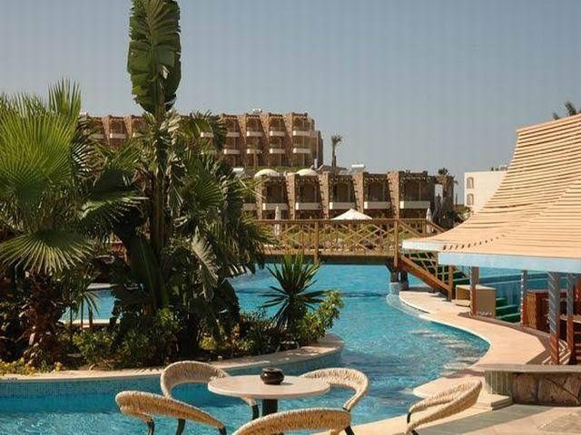 Brayka Bay Reef Resort1