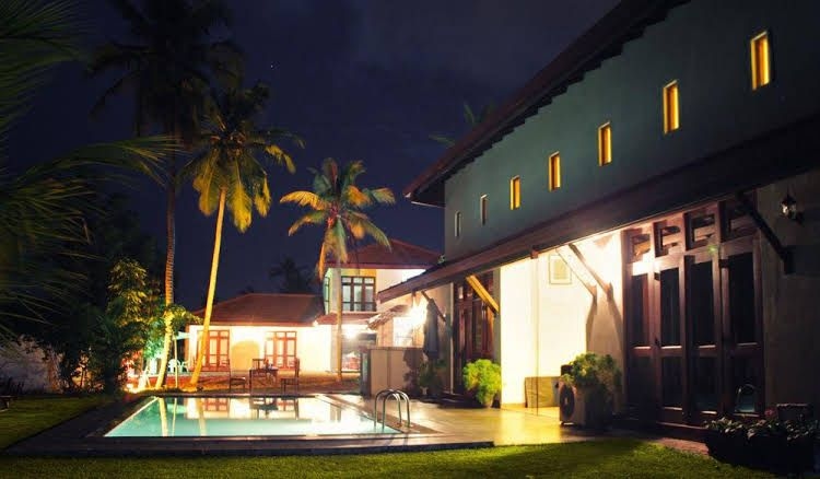 Airport Villa2