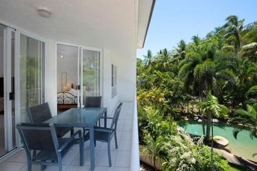 One-Bedroom Apartment - Pool View