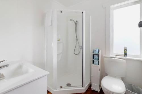 Standard Queen Room with Shared Bathroom