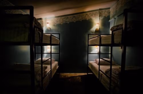 Bunk Bed in Dormitory Room with Shared Bathroom