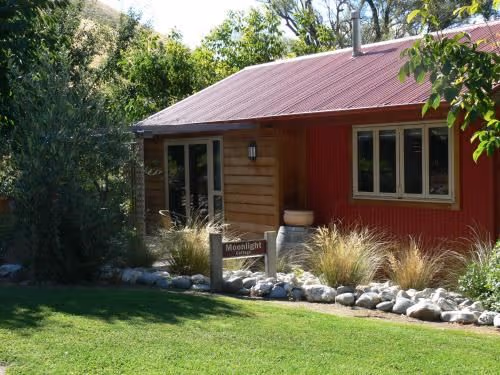 Moonlight One-Bedroom Cottage