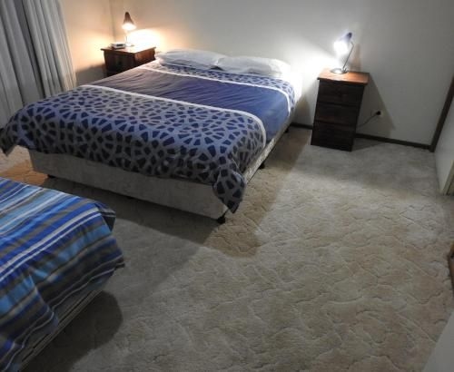 โลนไพน์ โมเต็ล (Lone Pine Motel)1