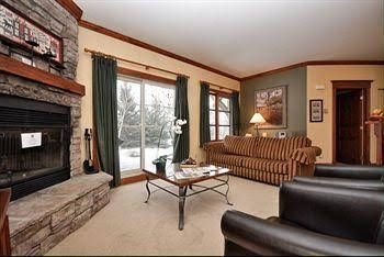 Le Plateau by Tremblant Sunstar2