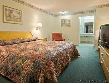 Americas Best Value Inn & Suites3