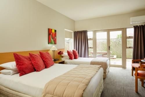 The Garden Hotel0