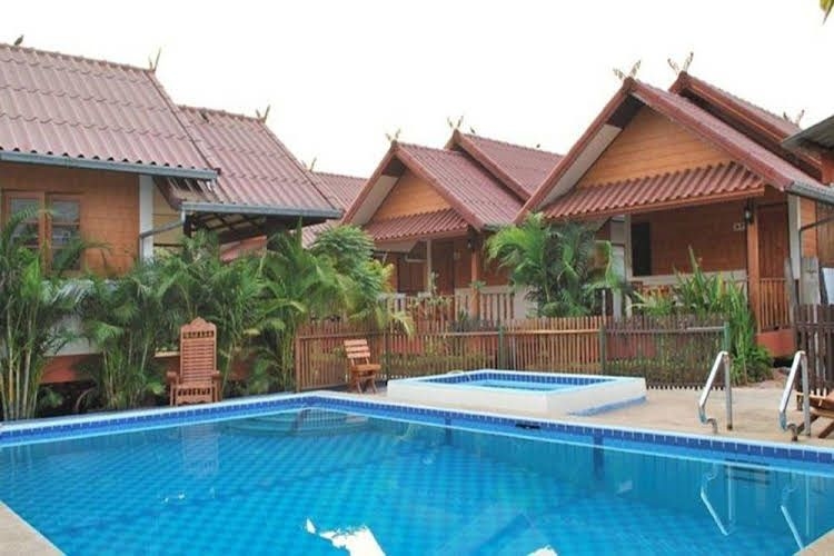 โฟร์ที เกสท์เฮาส์ (4T Guesthouse)0