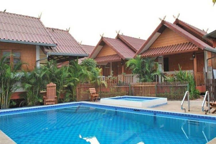 โฟร์ที เกสท์เฮาส์ โฟร์ที เกสท์เฮาส์
