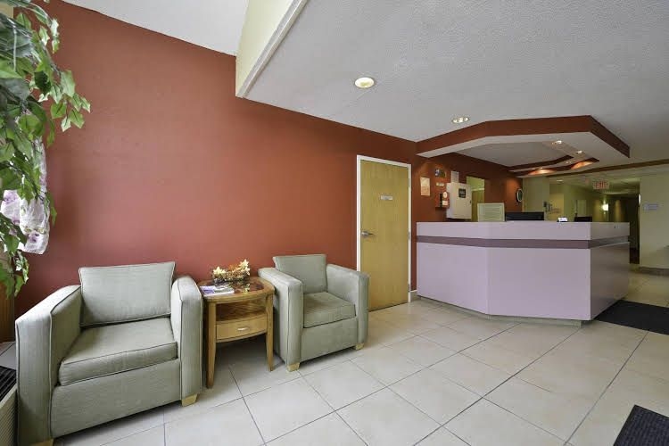 Americas Best Value Inn East Syracuse0