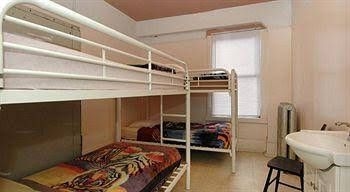 C&N Backpackers Hostel Vancouver0