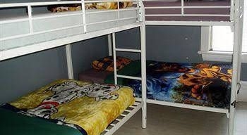C&N Backpackers Hostel Vancouver3