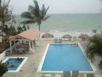 Hotel y Suites Corita1