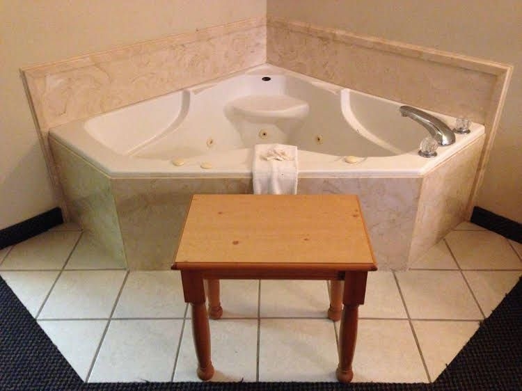 Regency Inn Pascagoula1
