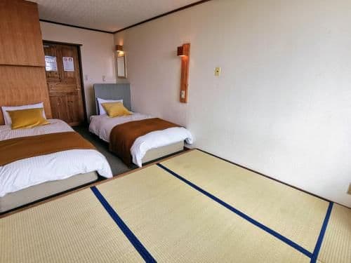 Twin Room with Tatami Area with Shared Bathroom