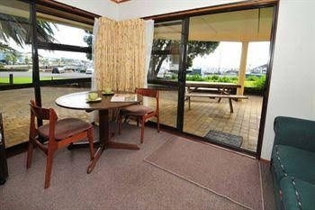 Half Moon Bay Motel4