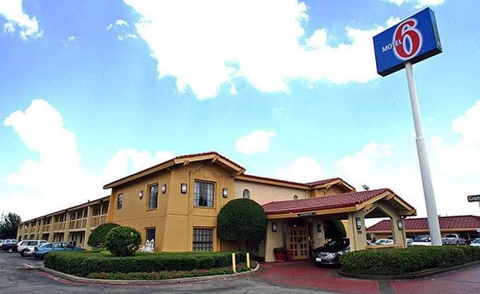 Motel 6 Garland Northwest Highway4