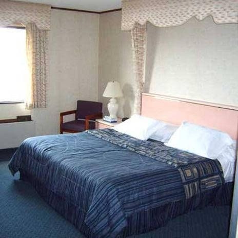 Regency 265 Motor Inn3