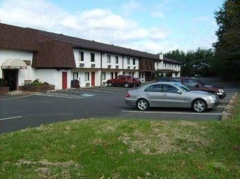 Regency 265 Motor Inn0