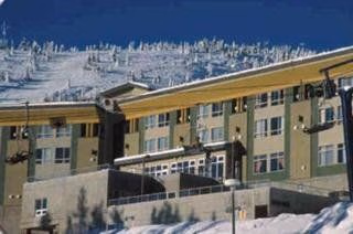 Inn at Big White0