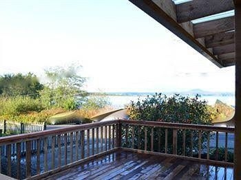 Tofino Travellers Guesthouse0