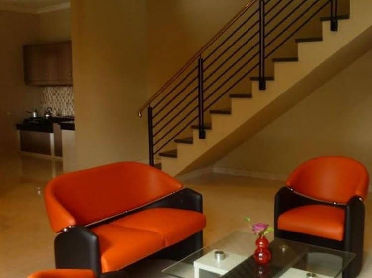 Twin House Twin House