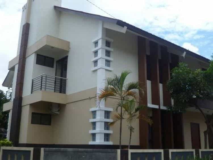 Twin House Twin House