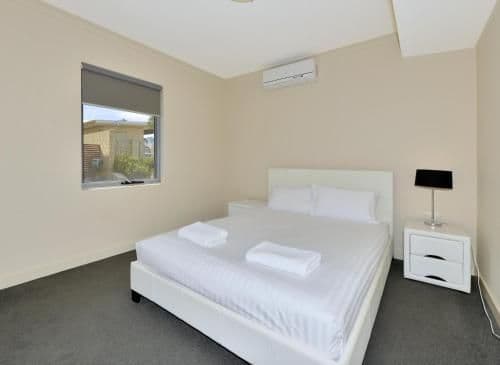 4 Bedroom Townhouse