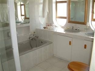 Harbour View Lodge1