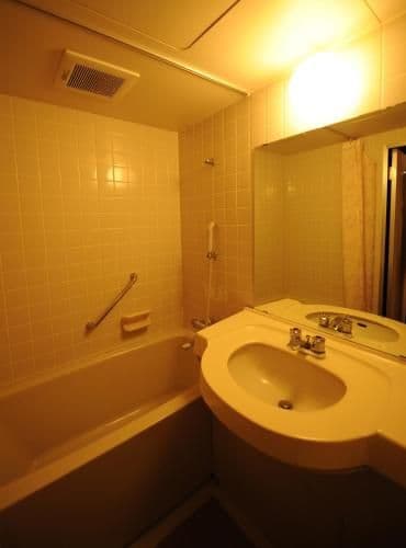 Standard Twin Room - Smoking (3FL)
