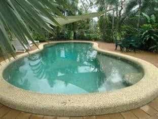 Hibiscus Lodge Bed & Breakfast