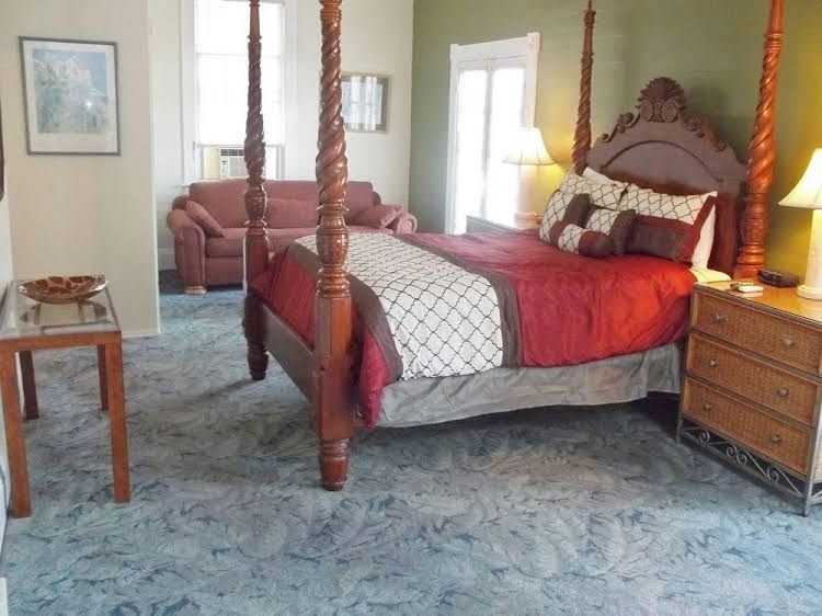 Duval House Bed and Breakfast1